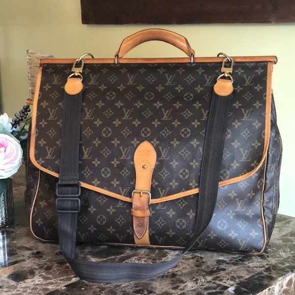 Louis Vuitton Handbags - AUTH Louis Vuitton Sac Chasse LISTING #2 VERY RARE